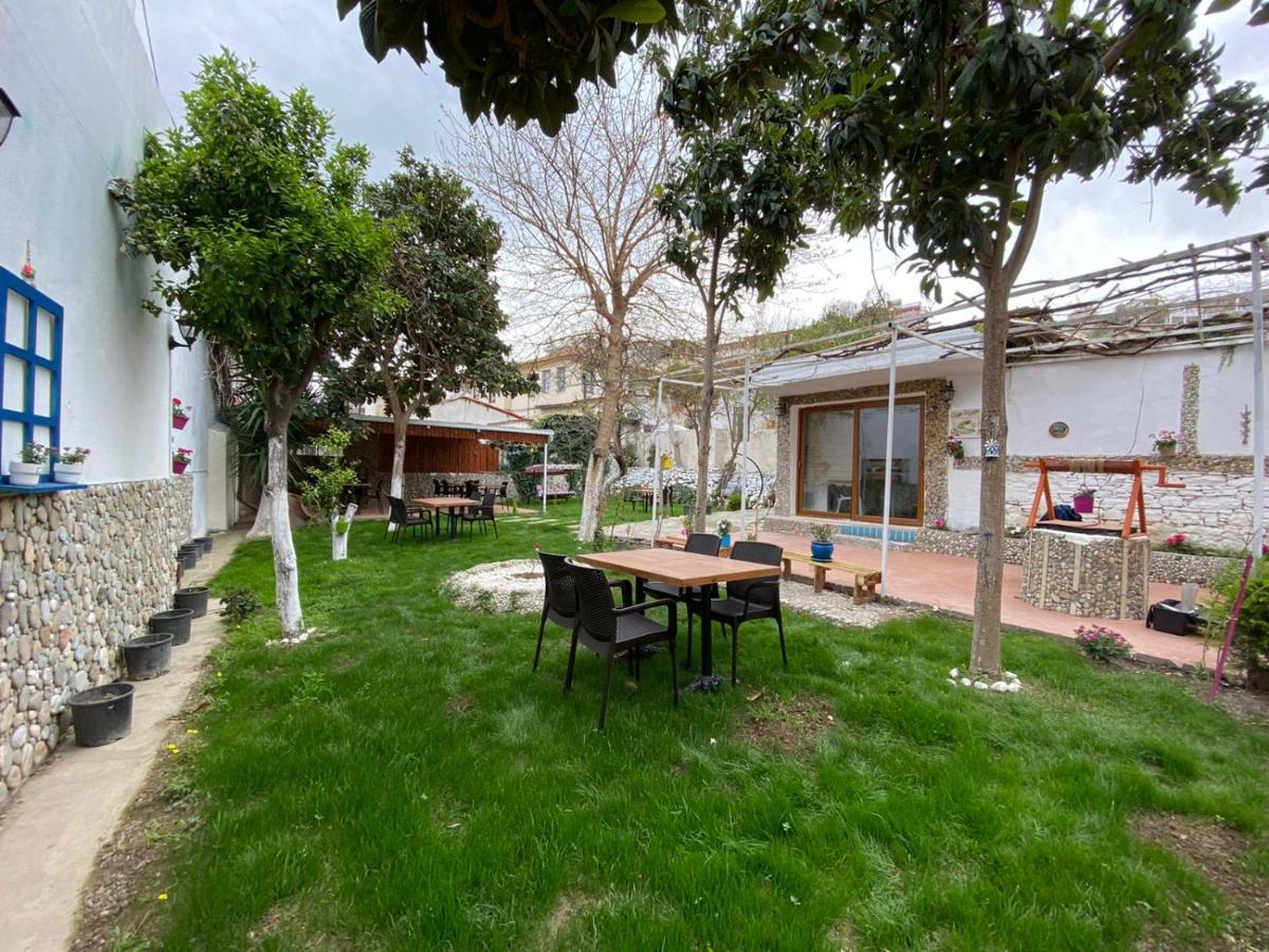 Duesseldorf Pansiyon Kusadasi Aydin Bagian luar foto